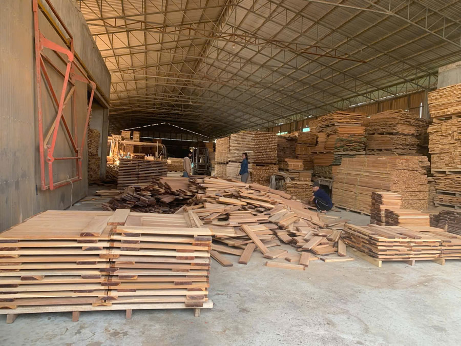 Sàn gỗ Teak tự nhiên Lào Vinh Nghệ An