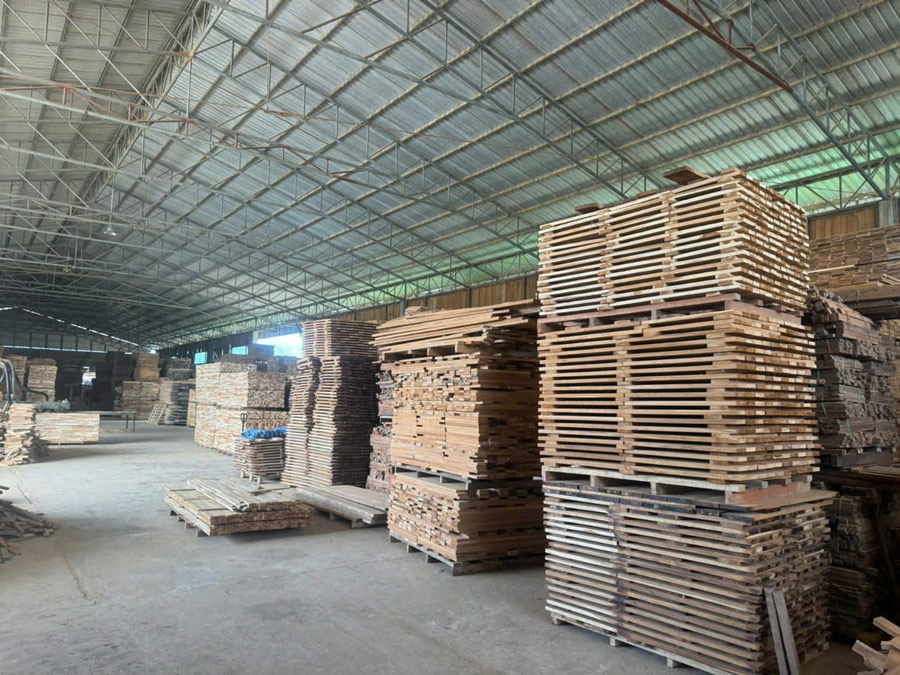 Sàn gỗ Teak tự nhiên Lào Vinh Nghệ An