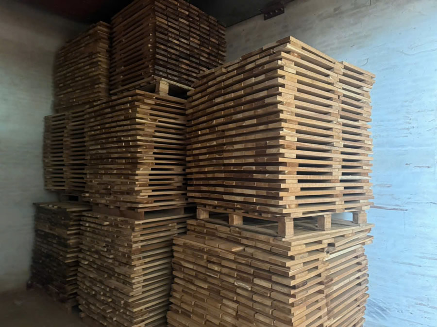 Sàn gỗ Teak tự nhiên Lào Vinh Nghệ An